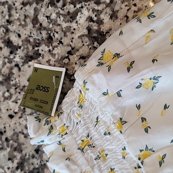 Dizzy Lizzy Floral Lined Shorts - Size L - Picture 3 of 8